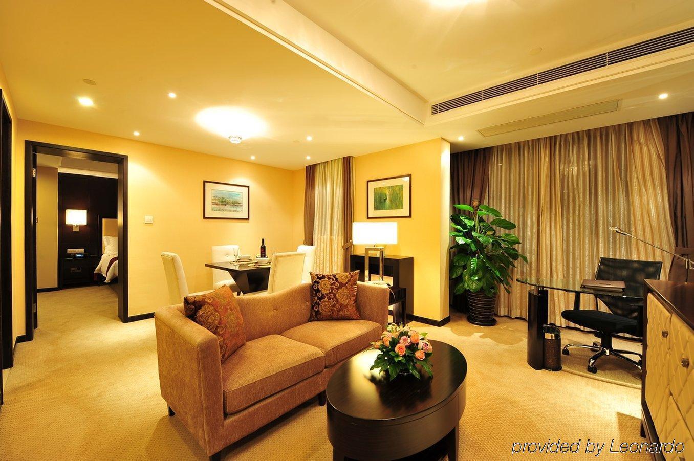 Lee Gardens Hotel Шанхай Стая снимка
